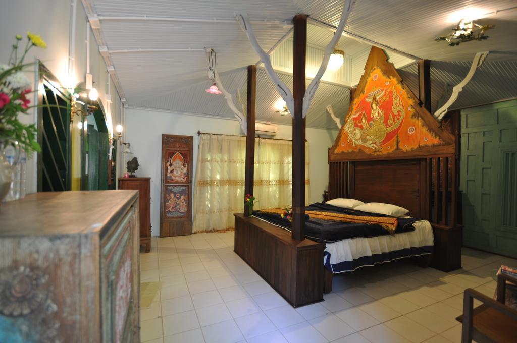 Ayutthaya Bouchic Hostel Ngoại thất bức ảnh