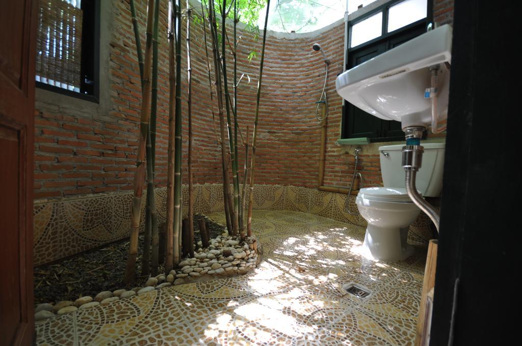 Ayutthaya Bouchic Hostel Ngoại thất bức ảnh