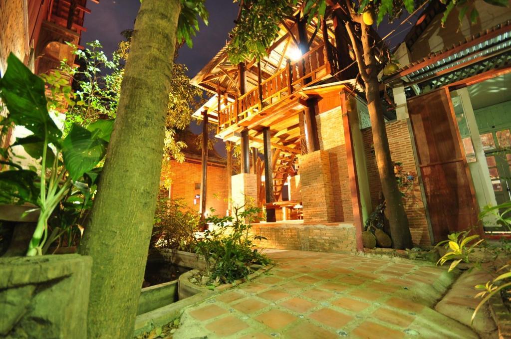 Ayutthaya Bouchic Hostel Ngoại thất bức ảnh